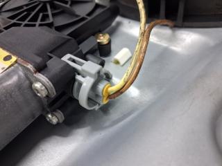 Стеклоподъемник задний правый Hyundai Sonata NF 2.4 бензин G4KC