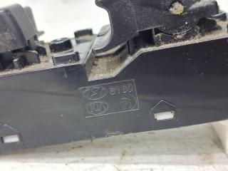 Блок управления стеклоподъемниками Sonata 2004-2010 NF 2.4 бензин G4KC