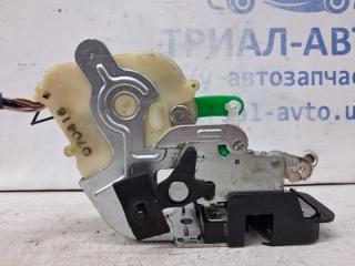 Замок двери задний правый Kia Sorento BL 2.5 diesel D4CB