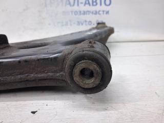 Рычаг правый Outlander 2003-2006 cu 2.4 бензин 4G69