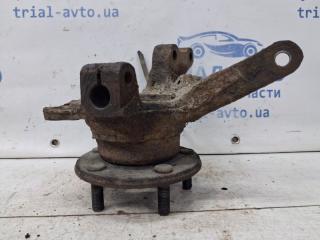 Кулак поворотный правый со ступицей Mitsubishi Outlander cu 2.4 бензин 4G69