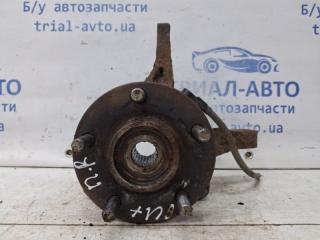 Кулак поворотный правый со ступицей Outlander 2003-2006 cu 2.4 бензин 4G69