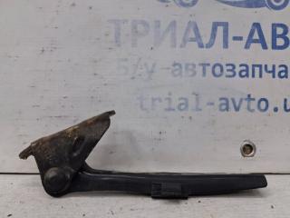 Петля капота левая Mitsubishi L200 2006-2015 Б/У Петля капота левая Mitsubishi L200 2006-2015