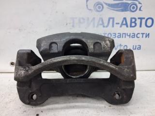 Суппорт передний правый L200 2006-2015 KB 2.5 Diesel 4D56