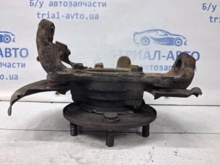 Кулак поворотный левый со ступицей L200 2006-2015 KB 2.5 Diesel 4D56