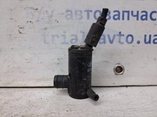 Запчасть насос омывателя стекла Hyundai Sonata 2004-2010