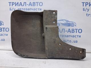 Брызговик задний левый Mitsubishi L200 KB 2.5 Diesel 4D56