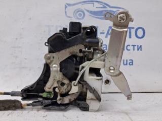 Замок двери передний левый Mitsubishi L200 KB 2.5 Diesel 4D56