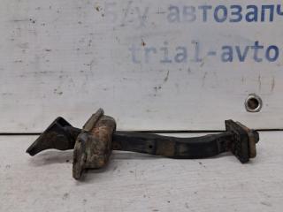 Фото запчасти ограничитель двери задний правый Hyundai Sonata 2004-2010 Б/У запчасть Запчасть ограничитель двери задний правый Hyundai Sonata 2004-2010