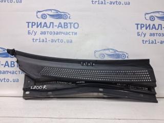 Дефлектор радиатора правый Mitsubishi L200 2006-2015 Б/У Дефлектор радиатора правый Mitsubishi L200 2006-2015