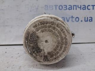 Бачок главного тормозного цилиндра Mitsubishi L200 KB 2.5 Diesel 4D56