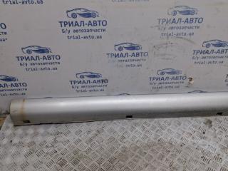 Накладка порога внешняя правая Sorento 2002-2011 BL 2.5 diesel D4CB