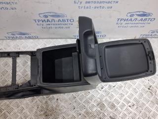 Подлокотник Sorento 2002-2011 BL 2.5 diesel D4CB