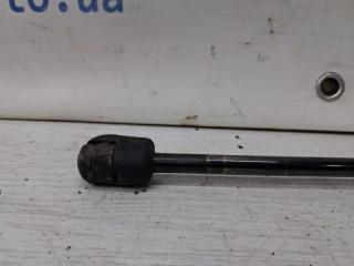 Амортизатор крышки багажника Kia Sorento BL 2.5 diesel D4CB