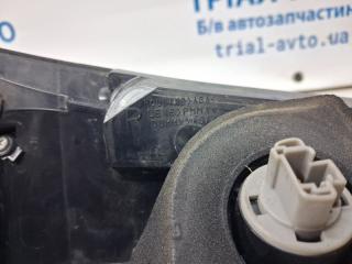 Фонарь задний внутренний правый Outlander 2007-2012 XL 2.4 бензин 4b12