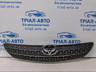 Решетка радиатора Toyota Camry 2001-2006