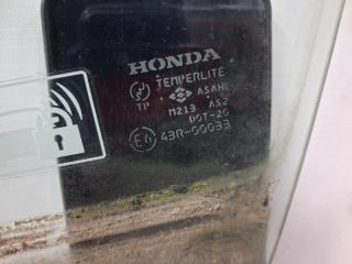 Стекло двери переднее левое Honda Civic FD 1.8 бензин R18A