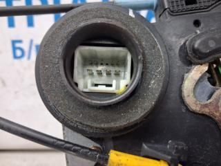 Замок двери задний левый Camry 2001-2006 XV30 3.0 Бензин 1MZFE