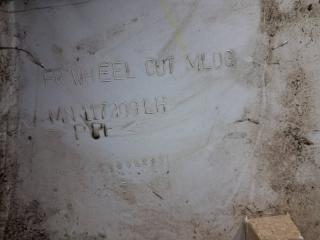 Накладка крыла передняя левая Pajero Wagon 1999-2006 3 3.2 Дизель 4M41