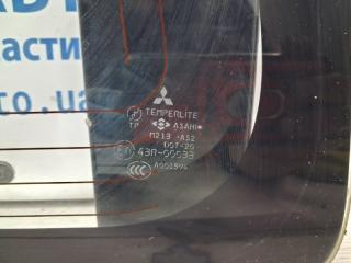 Стекло в кузов заднее левое Pajero Wagon 1999-2006 3 3.2 Дизель 4M41