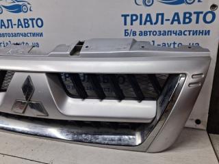 Решетка радиатора Mitsubishi Pajero Wagon 3 3.2 Дизель 4M41