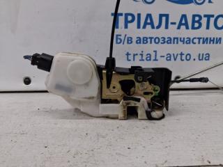 Замок двери передний правый Pajero Wagon 1999-2006 3 3.2 Дизель 4M41