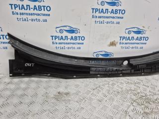 Дефлектор дворников Outlander 2003-2006 cu 2.4 бензин 4G69