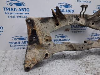 Балка задней подвески Outlander 2003-2006 cu 2.4 бензин 4G69