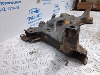 Балка передней подвески Outlander 2003-2006 cu 2.4 бензин 4G69