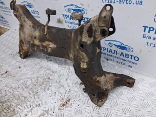 Балка передней подвески Outlander 2003-2006 cu 2.4 бензин 4G69