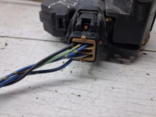 Замок двери передний левый Outlander 2003-2006 cu 2.4 бензин 4G69