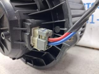 Моторчик печки Santa fe 2012-2019 DM 2.2 diesel D4HB