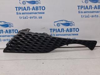 Решетка переднего бампера левая Nissan Juke 2010-2019