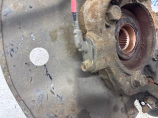 Кулак поворотный правый со ступицей IX35 2009-2015 LM 1.7 diesel D4FD