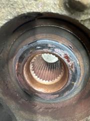 Кулак поворотный правый со ступицей IX35 2009-2015 LM 1.7 diesel D4FD