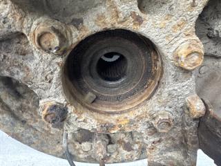 Цапфа задняя правая со ступицей Grand Vitara 2005-2016 JT 2.7 бензин H27A