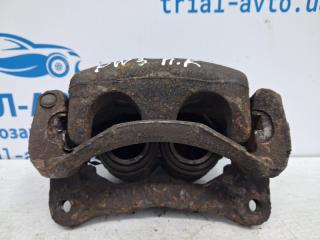 Суппорт передний правый Pajero Wagon 1999-2006 3 3.2 Дизель 4M41