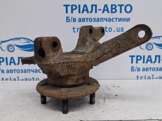 Кулак поворотный правый со ступицей Mitsubishi Outlander cu 2.4 бензин 4G69