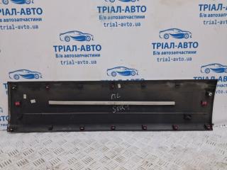 Накладка двери передняя левая Sorento 2002-2011 BL 2.5 diesel D4CB