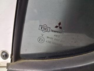 Стекло двери задней левой (форточка) Mitsubishi L200 KB 2.5 Diesel 4D56