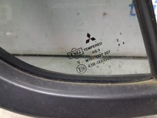 Стекло двери задней правой (форточка) Mitsubishi L200 KB 2.5 Diesel 4D56