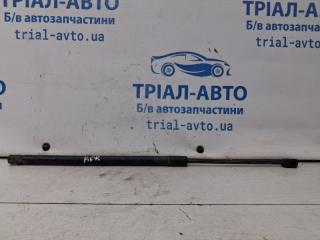 Амортизатор крышки багажника левый SsangYong Korando 2010-2019