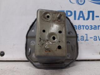 Кронштейн усилителя заднего бампера правый Nissan Juke 2010-2019