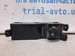 Кнопка стеклоподъемника Hyundai Santa fe 2012-2019