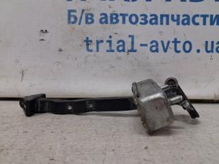 Ограничитель двери передний правый Mazda 6 2007-2013