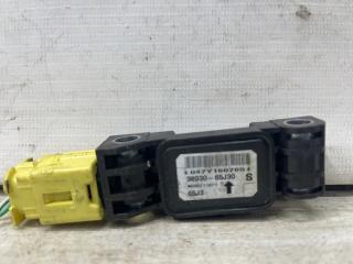 Фото запчасти датчик удара Suzuki Grand Vitara 2005-2016 Б/У запчасть Запчасть датчик удара Suzuki Grand Vitara 2005-2016