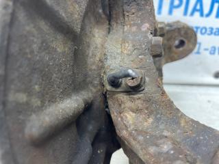 Кулак поворотный левый со ступицей Suzuki Grand Vitara JT 2.0 Бензин J20A