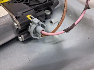 Стеклоподъемник задний правый Hyundai Santa fe CM 2.2 diesel D4HB