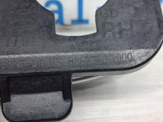 Ручка двери внутренняя правая I30 2011-2017 GD 1.6 diesel D4FB