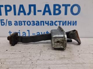 Ограничитель двери передний левый Hyundai I30 2011-2017